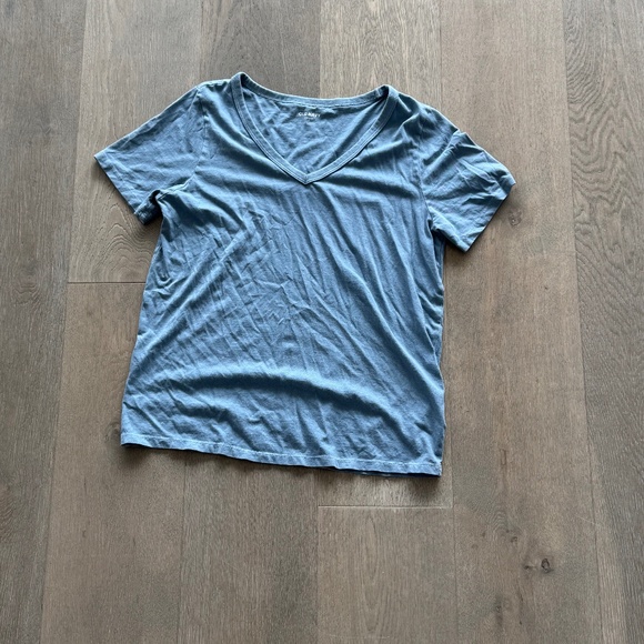 Old Navy Baby Sky Blue V-Neck - Picture 1 of 7